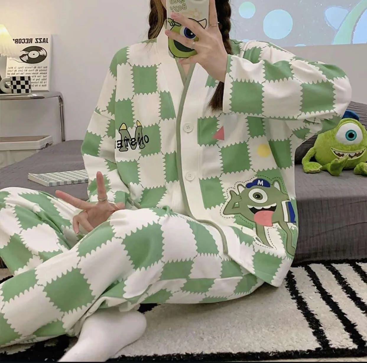 26e7355d-5245-40e0-95fd-bed3e361e39b